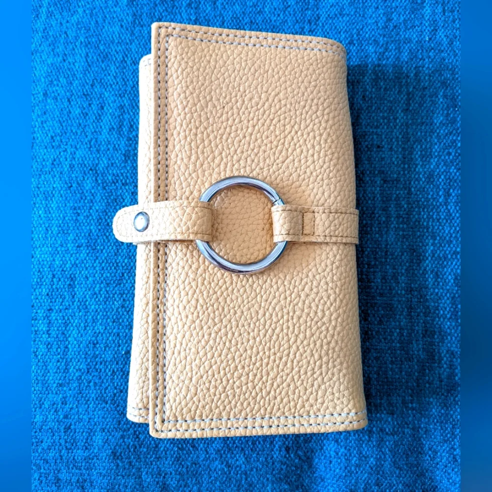 Tan Clutch - Picture 1 of 7